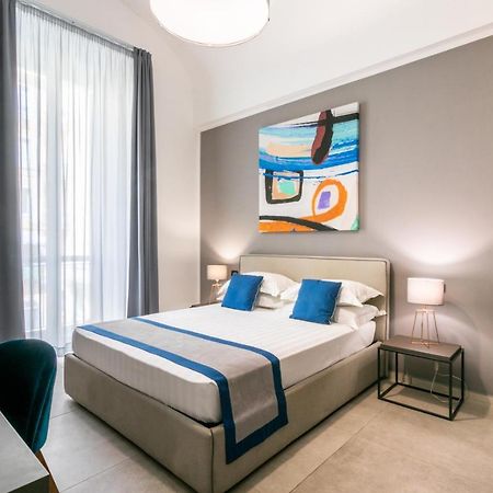 Bespoke Roma Suites Luaran gambar