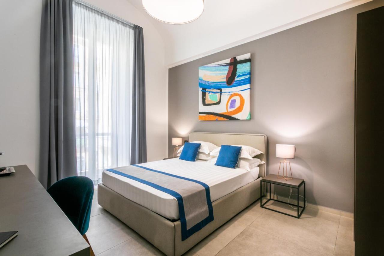 Bespoke Roma Suites Luaran gambar