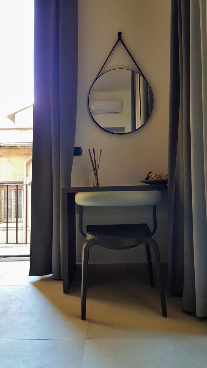 Bespoke Roma Suites Luaran gambar