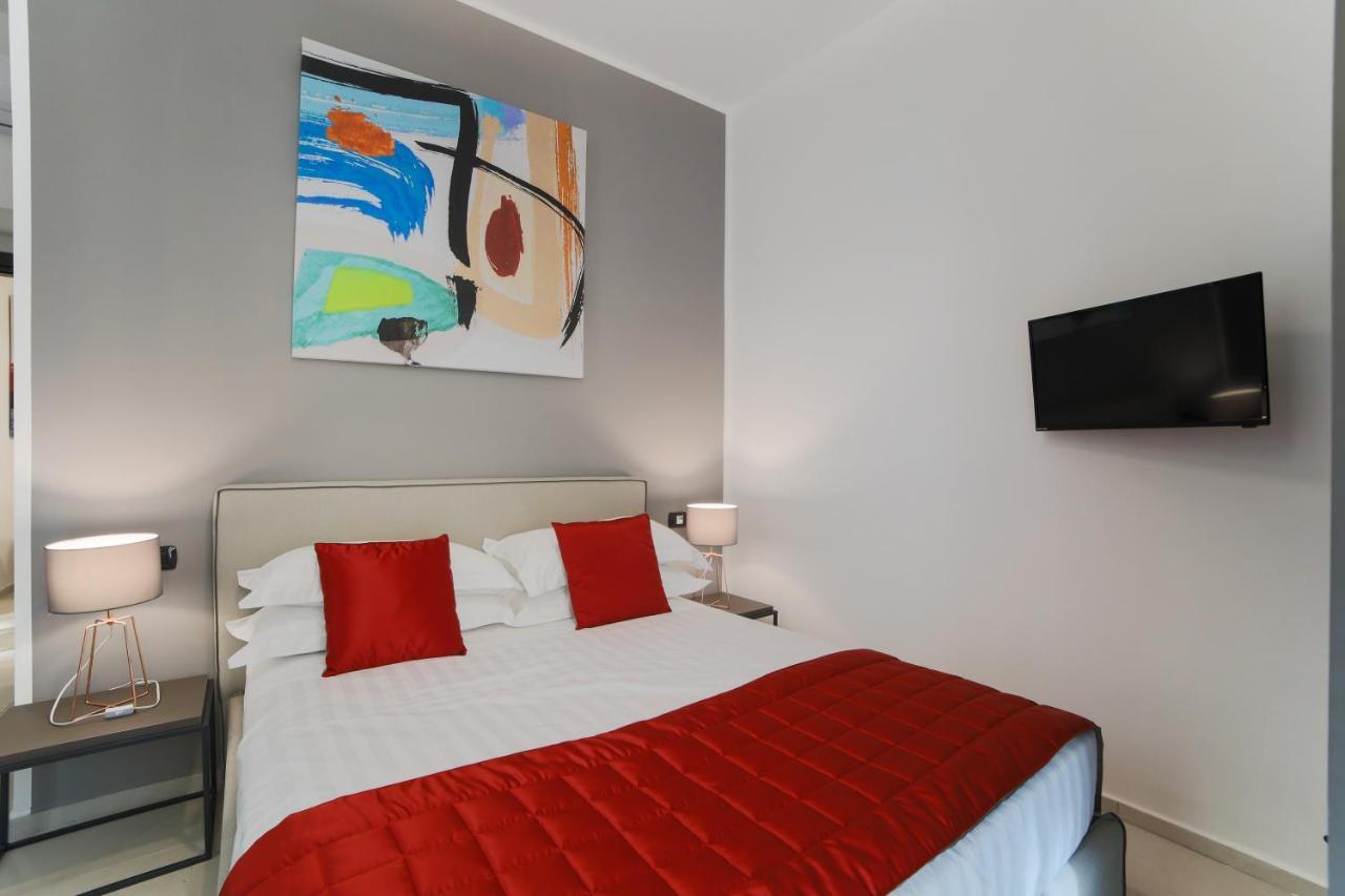 Bespoke Roma Suites Luaran gambar