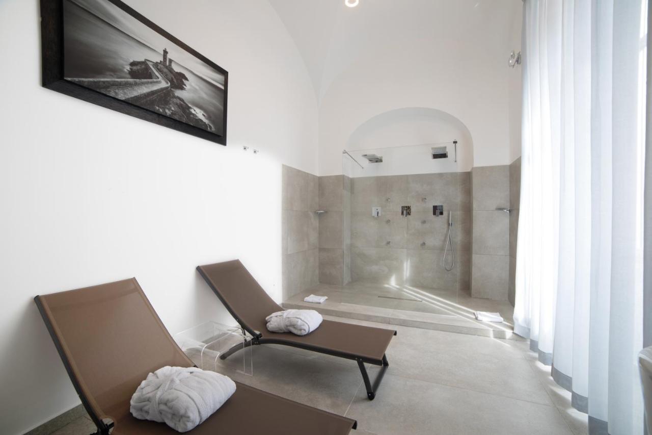 Bespoke Roma Suites Luaran gambar