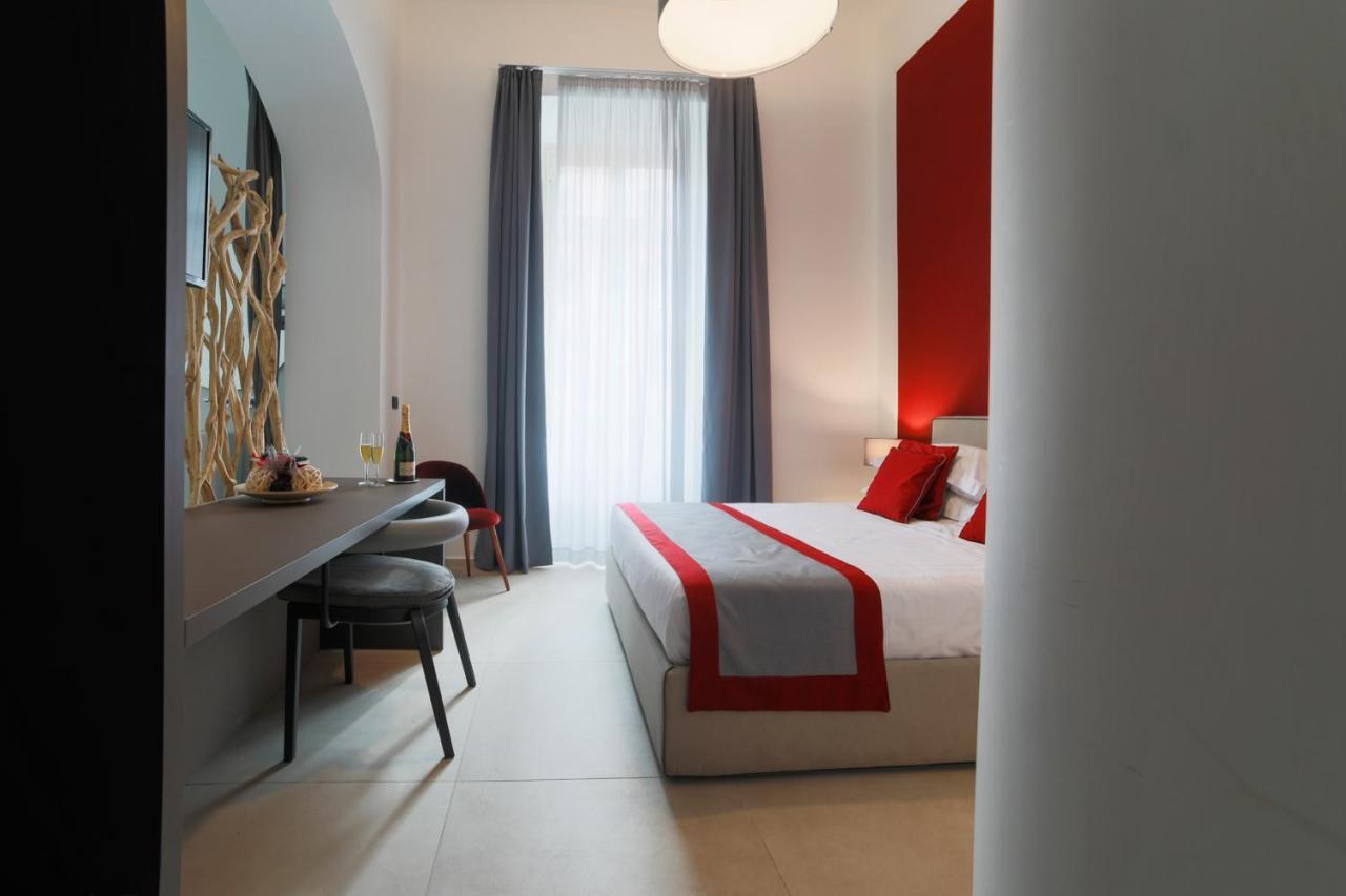 Bespoke Roma Suites Luaran gambar
